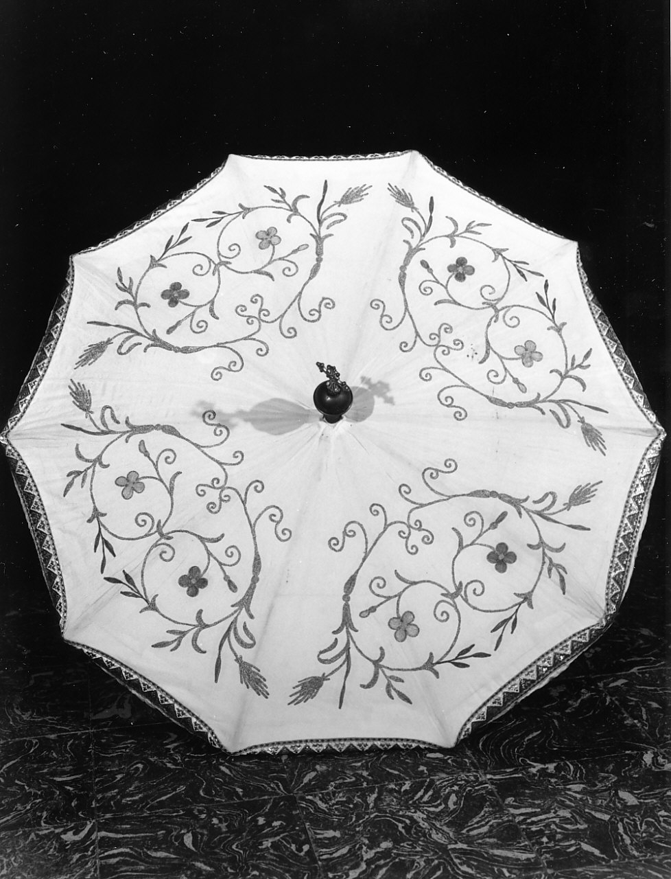 ombrellino processionale, opera isolata - manifattura Italia meridionale (sec. XIX, sec. XX)