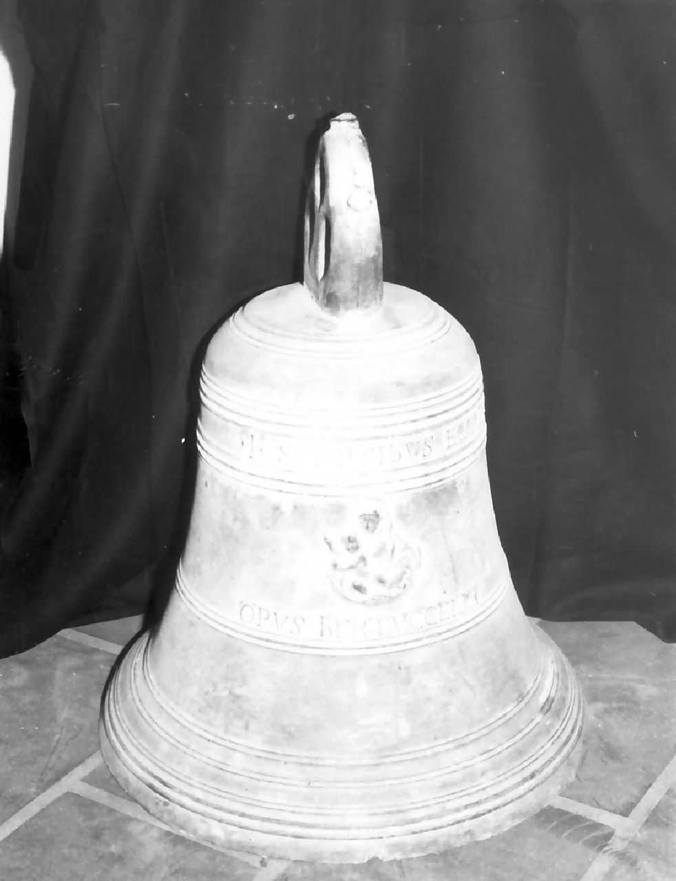 campana, opera isolata di Bertuccelli (sec. XVII)