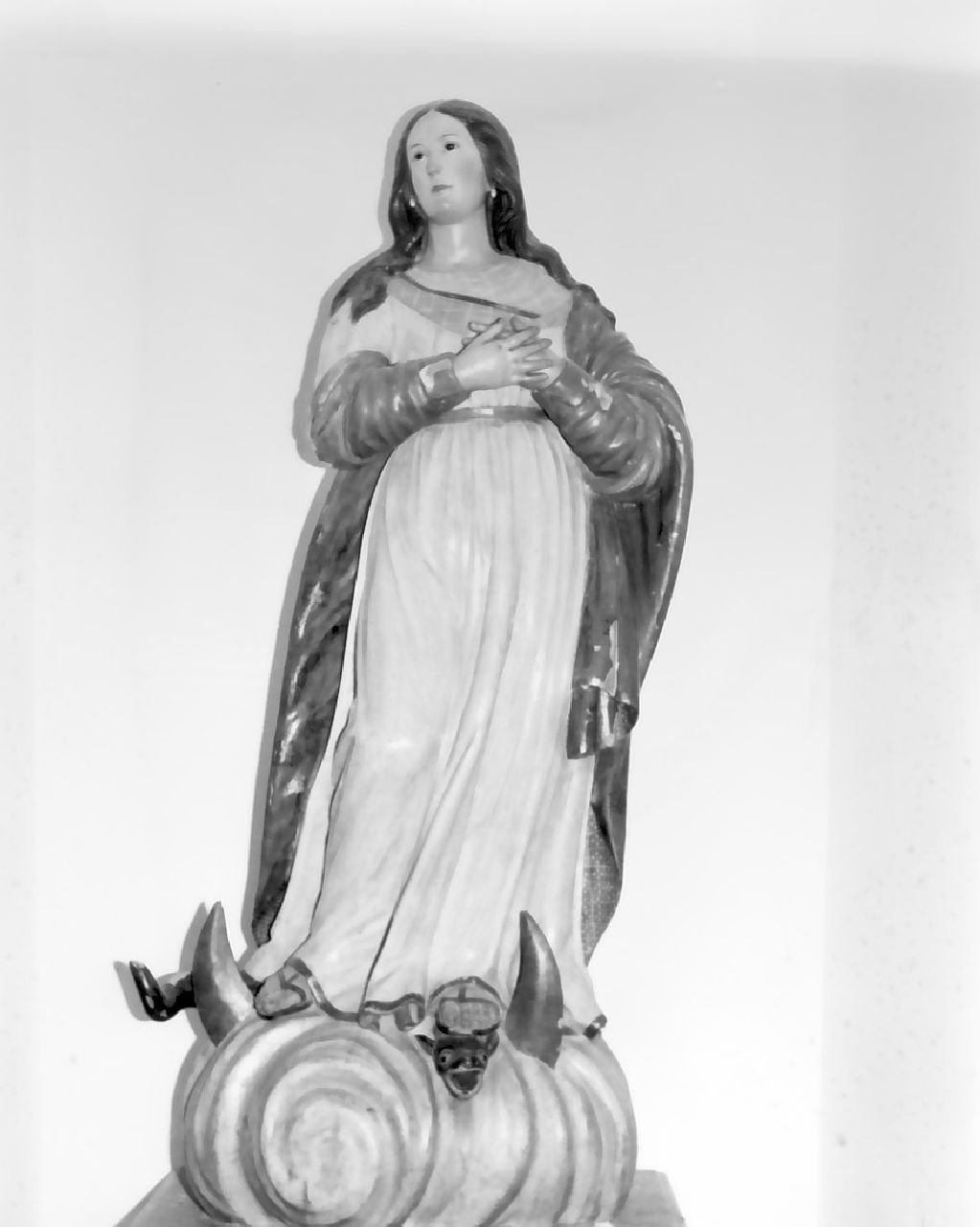 Madonna Immacolata (statua, opera isolata) di Corrado Pasquale (sec. XIX)