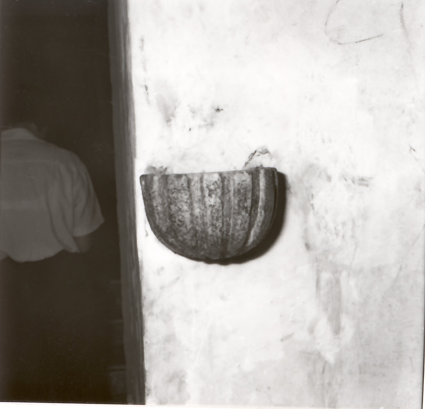 acquasantiera, opera isolata - bottega Italia meridionale (sec. XVIII)