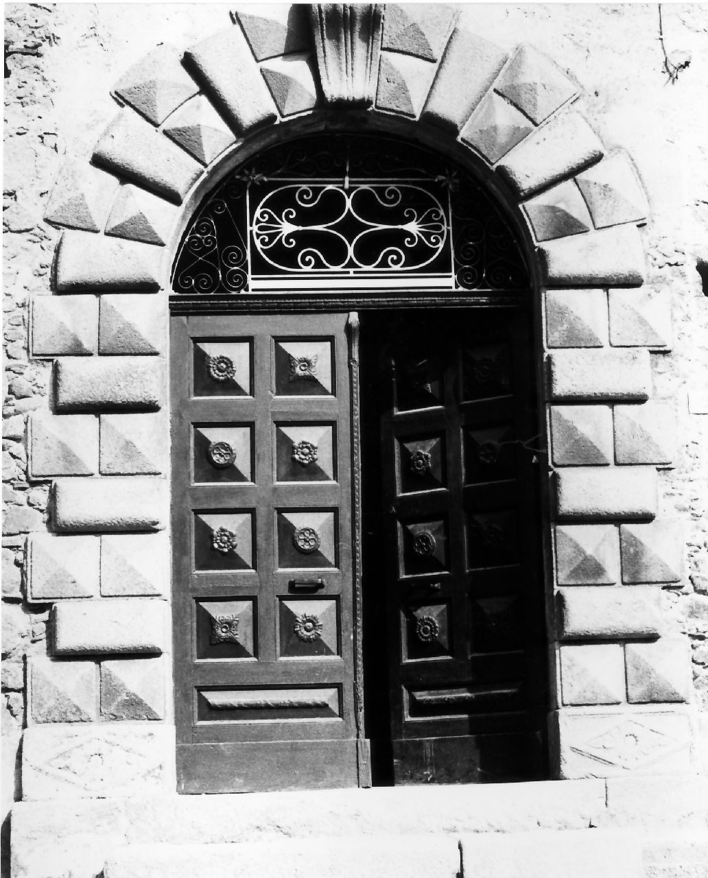 portale - bottega Italia meridionale (sec. XVIII)