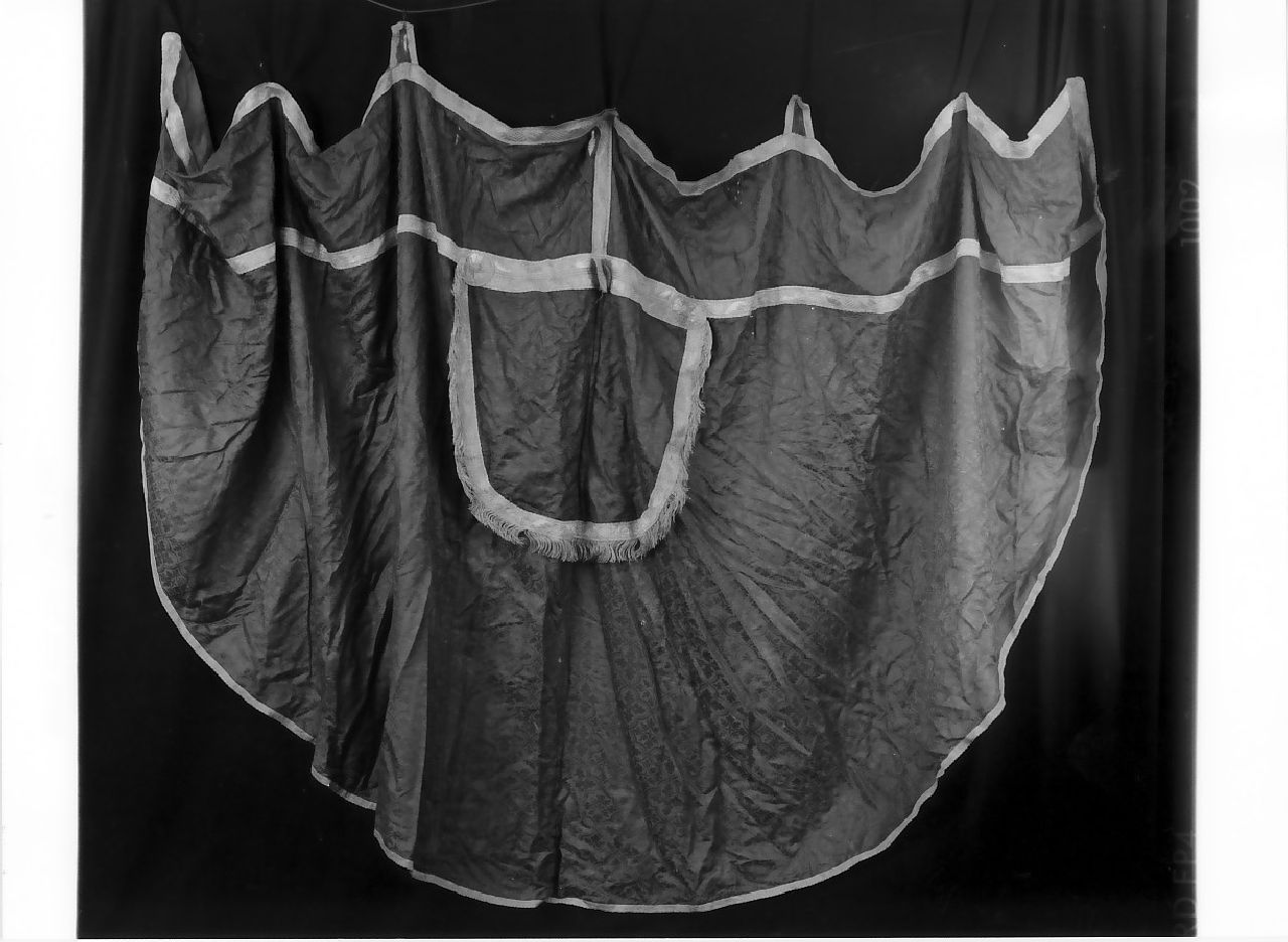 piviale, opera isolata - manifattura calabrese (fine sec. XIX)