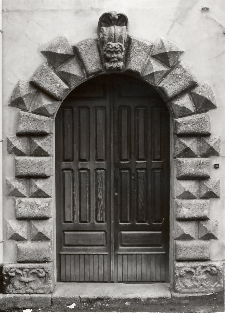 portale - bottega vibonese (sec. XVIII)