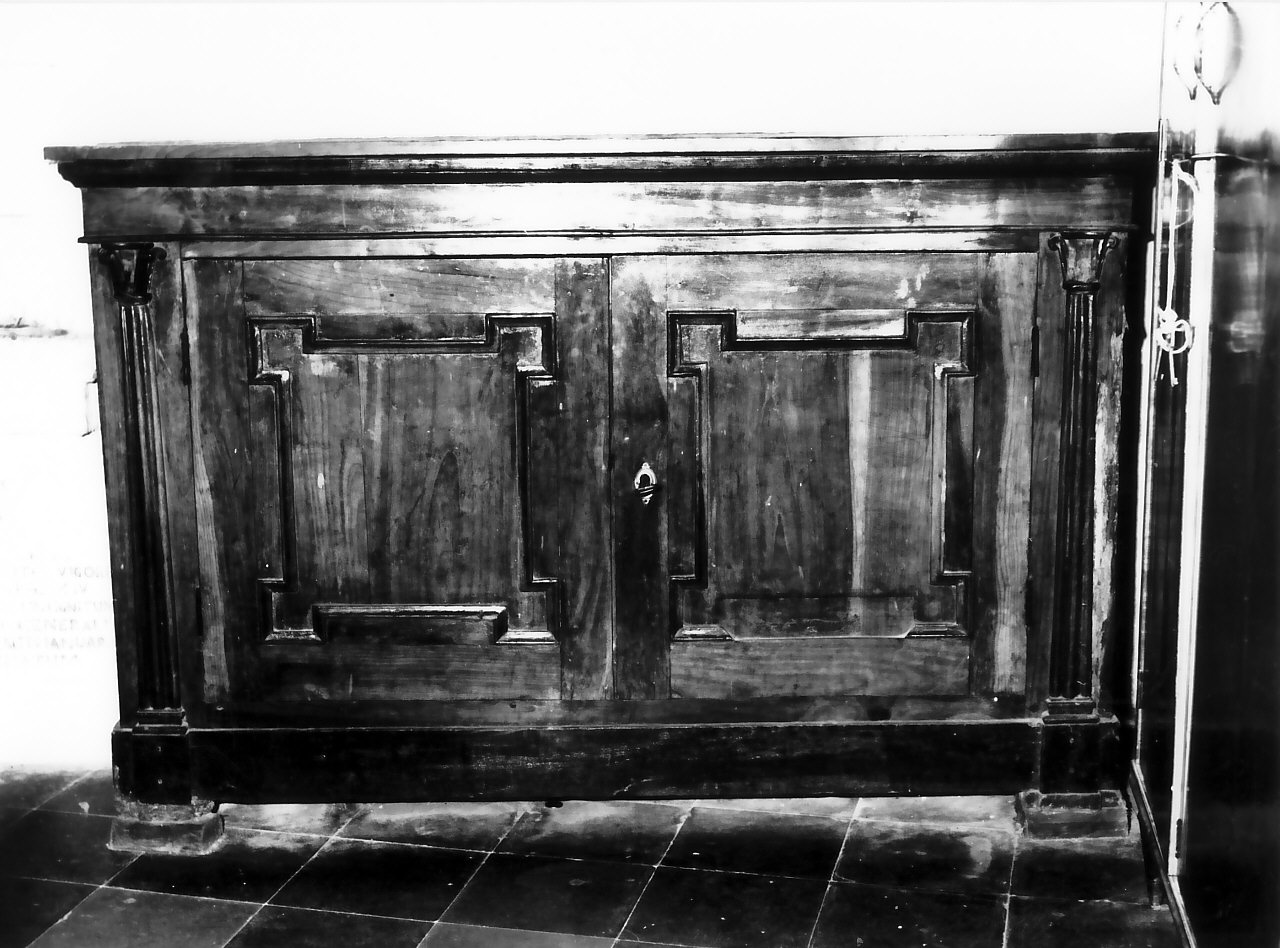 mobile da sacrestia - bottega calabrese (fine/inizio secc. XVIII/ XIX)