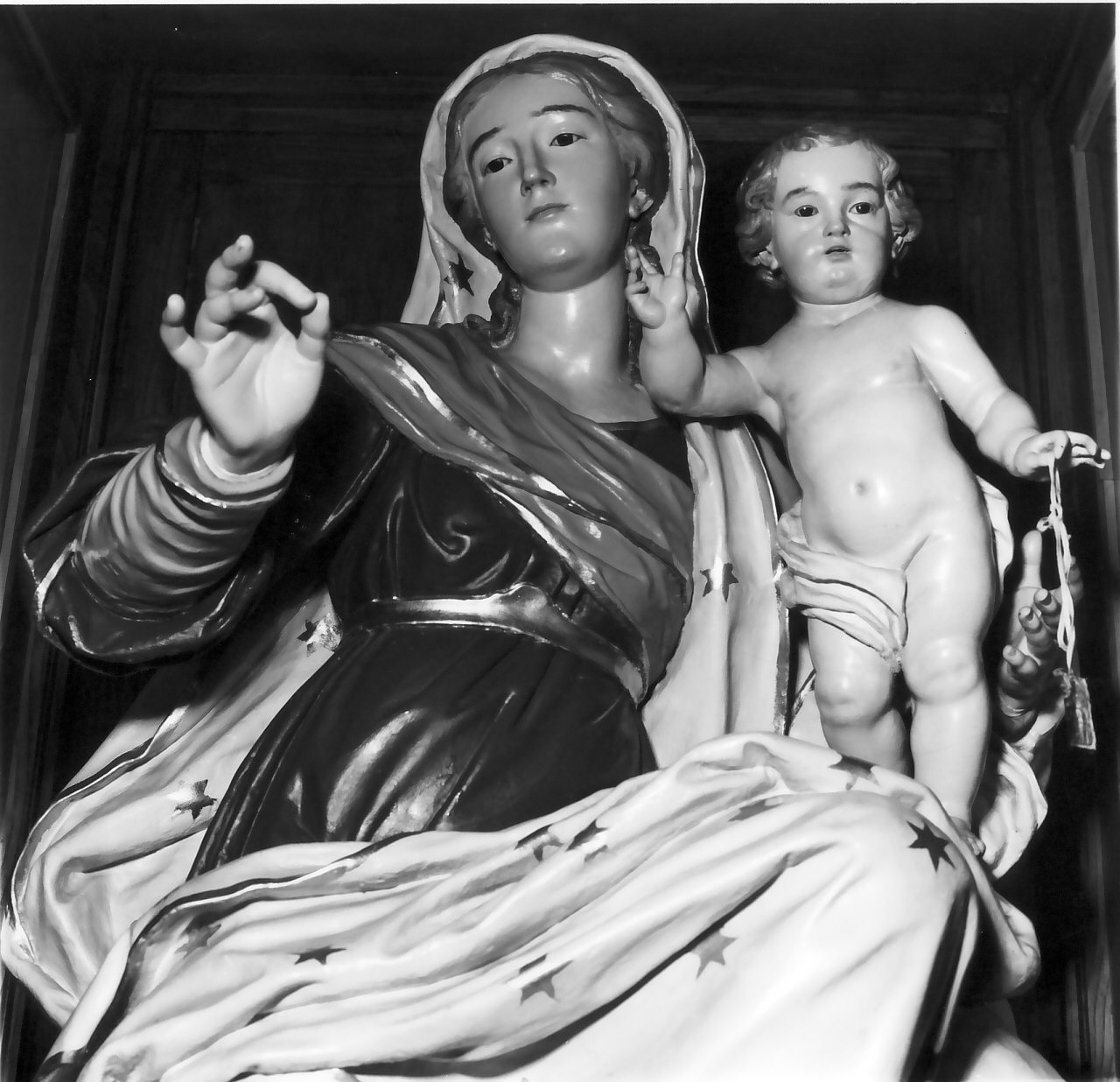Madonna con Bambino (statua, opera isolata) - bottega Italia meridionale (sec. XIX)