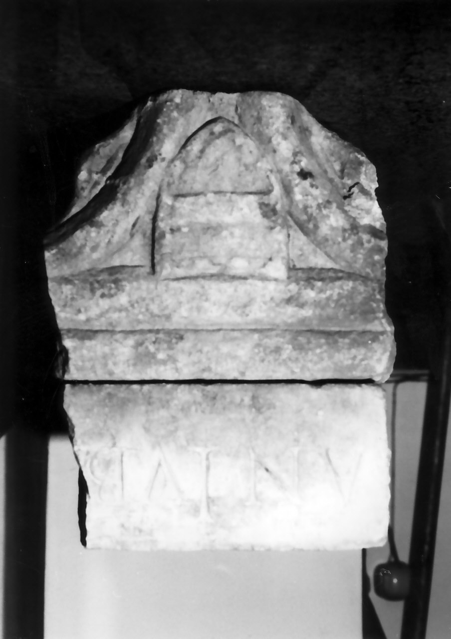 decorazione plastica, opera isolata - bottega calabrese (sec. XVII)