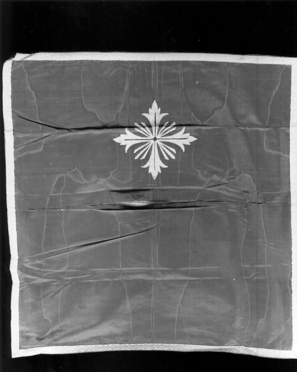 velo di calice - manifattura calabrese (inizio sec. XX)