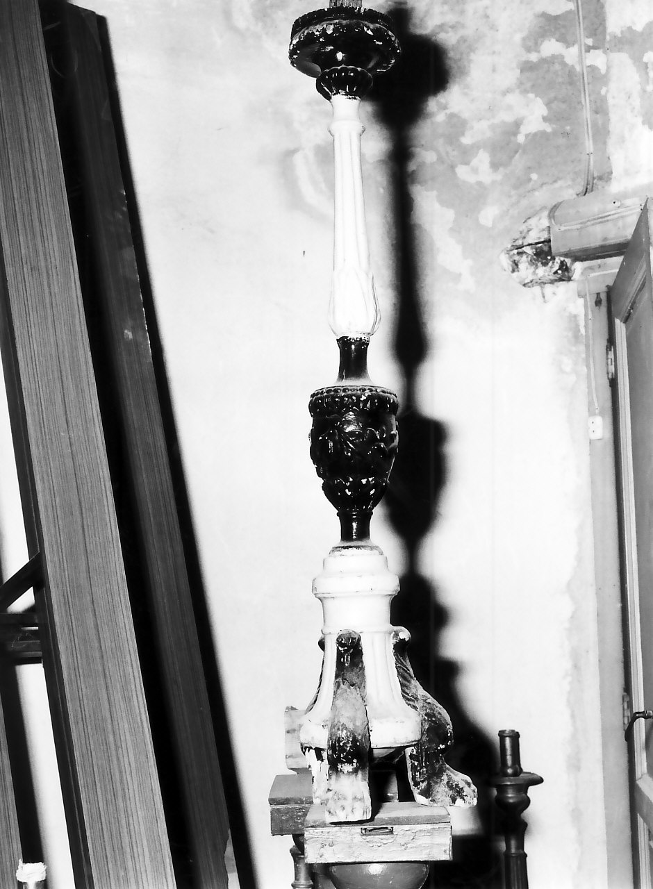 candelabro, serie - bottega calabrese (fine/inizio secc. XVIII/ XIX)