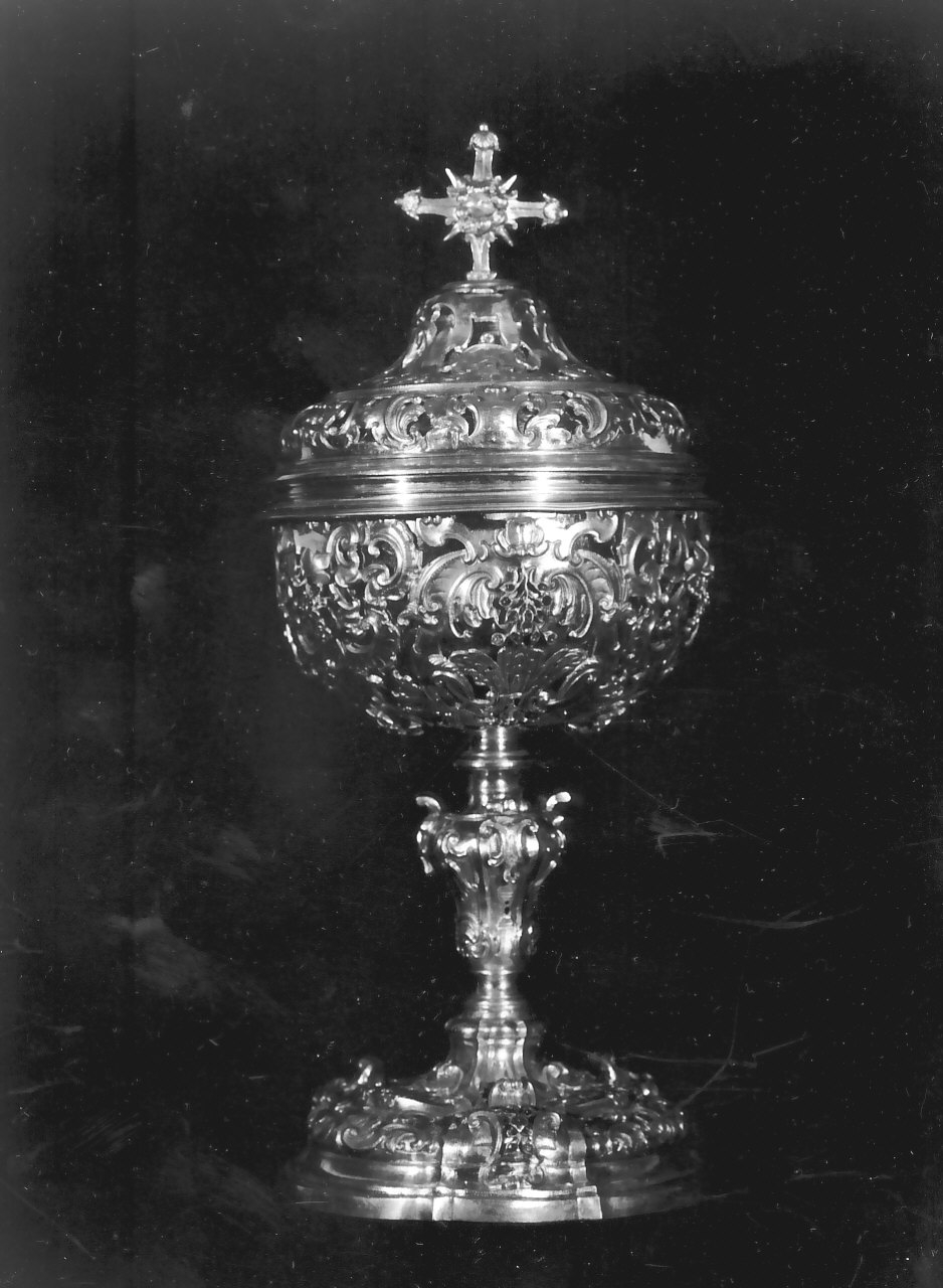 pisside, opera isolata - bottega Italia meridionale (sec. XVIII)