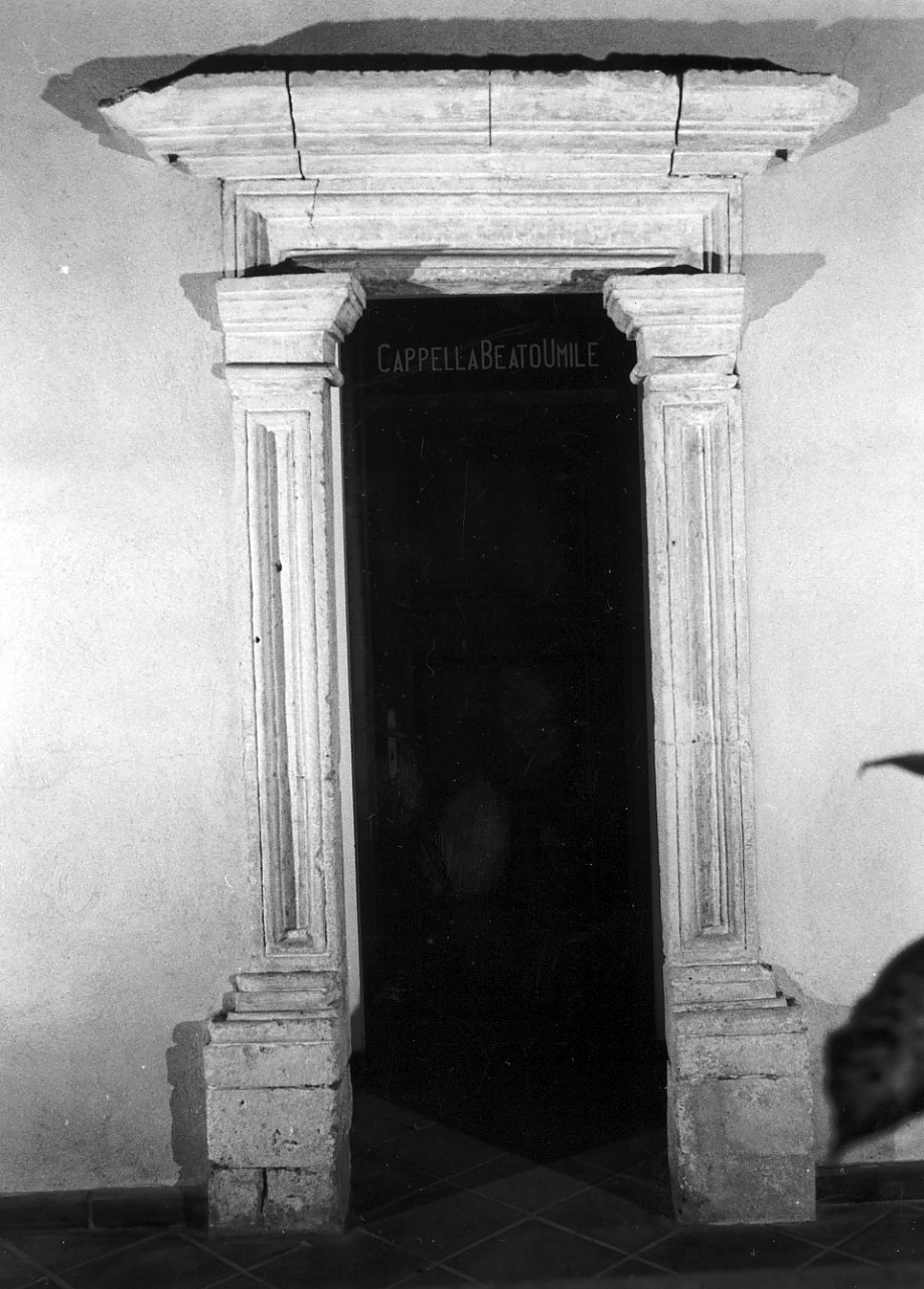 portale, opera isolata - bottega Italia meridionale (sec. XVI)