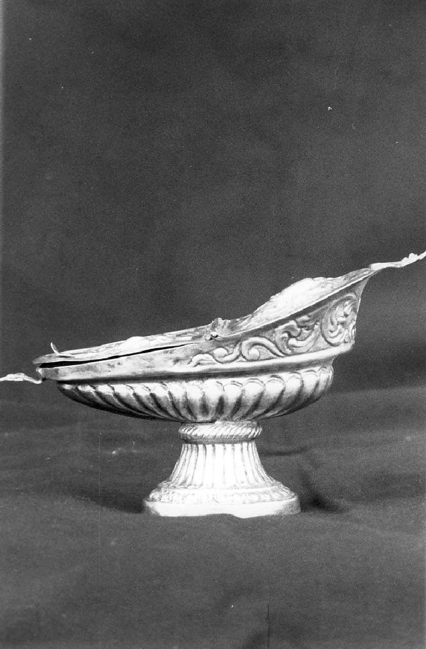 navicella portaincenso, opera isolata - bottega Italia meridionale (sec. XIX)