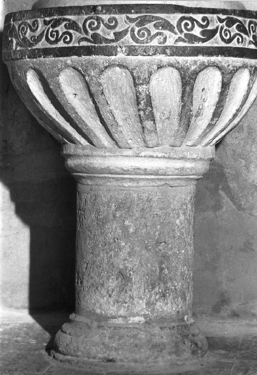 acquasantiera, opera isolata - bottega Italia meridionale (seconda metà sec. XIX)