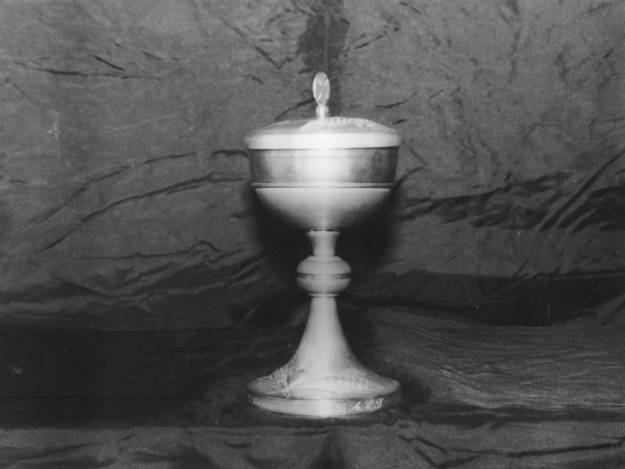 pisside, opera isolata - bottega Italia meridionale (metà sec. XIX)