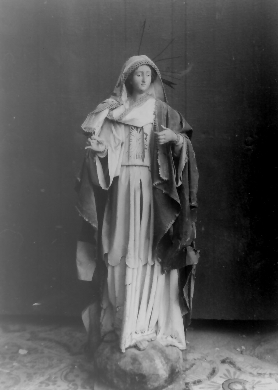 Madonna (statua, opera isolata) - bottega Italia meridionale (sec. XIX)