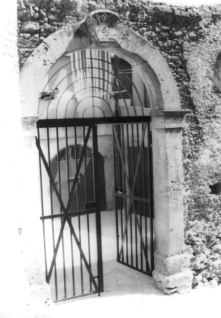 portale, opera isolata - bottega calabrese (sec. XIX)