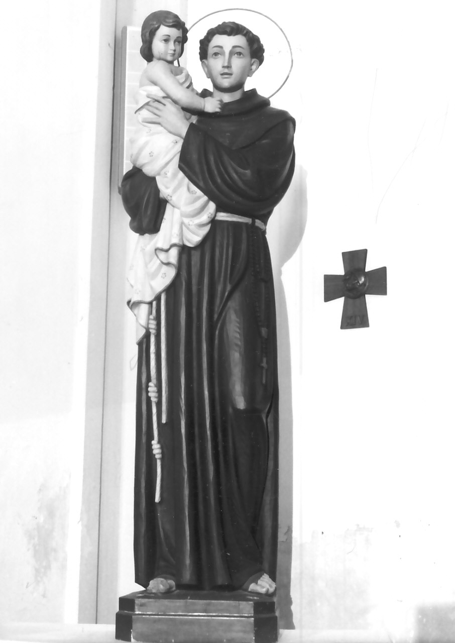 Sant'Antonio da Padova con il bambino (statua, opera isolata) di Santifaller Luigi (inizio sec. XX)