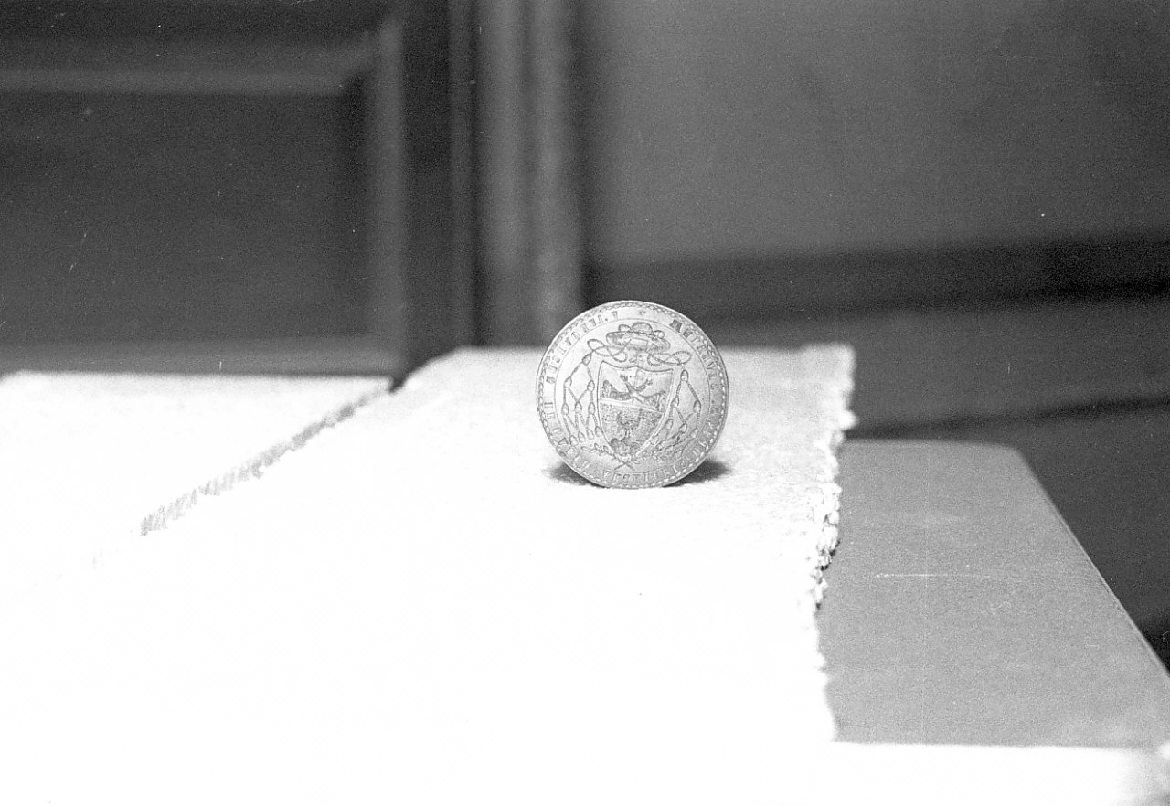 stemma vescovile (timbro, opera isolata) - bottega calabrese (sec. XIX)