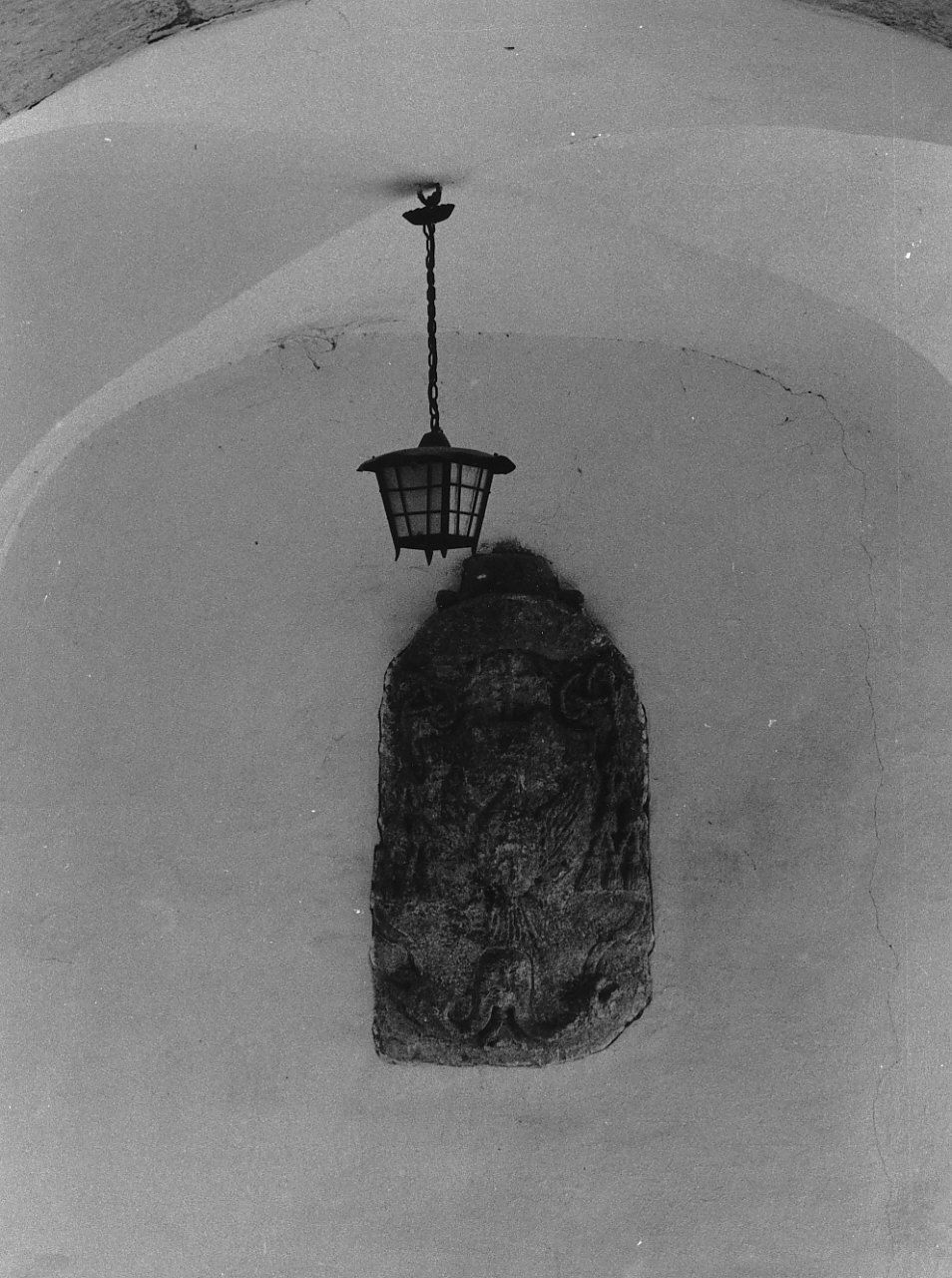 stemma vescovile (decorazione plastica, opera isolata) - bottega calabrese (sec. XVII)