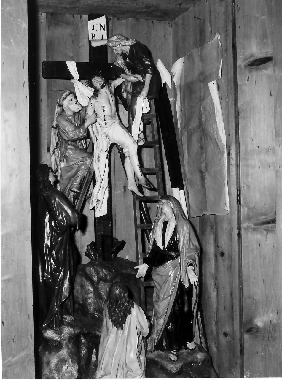 deposizione di Cristo dalla croce (gruppo scultoreo) - bottega Italia meridionale (sec. XIX)