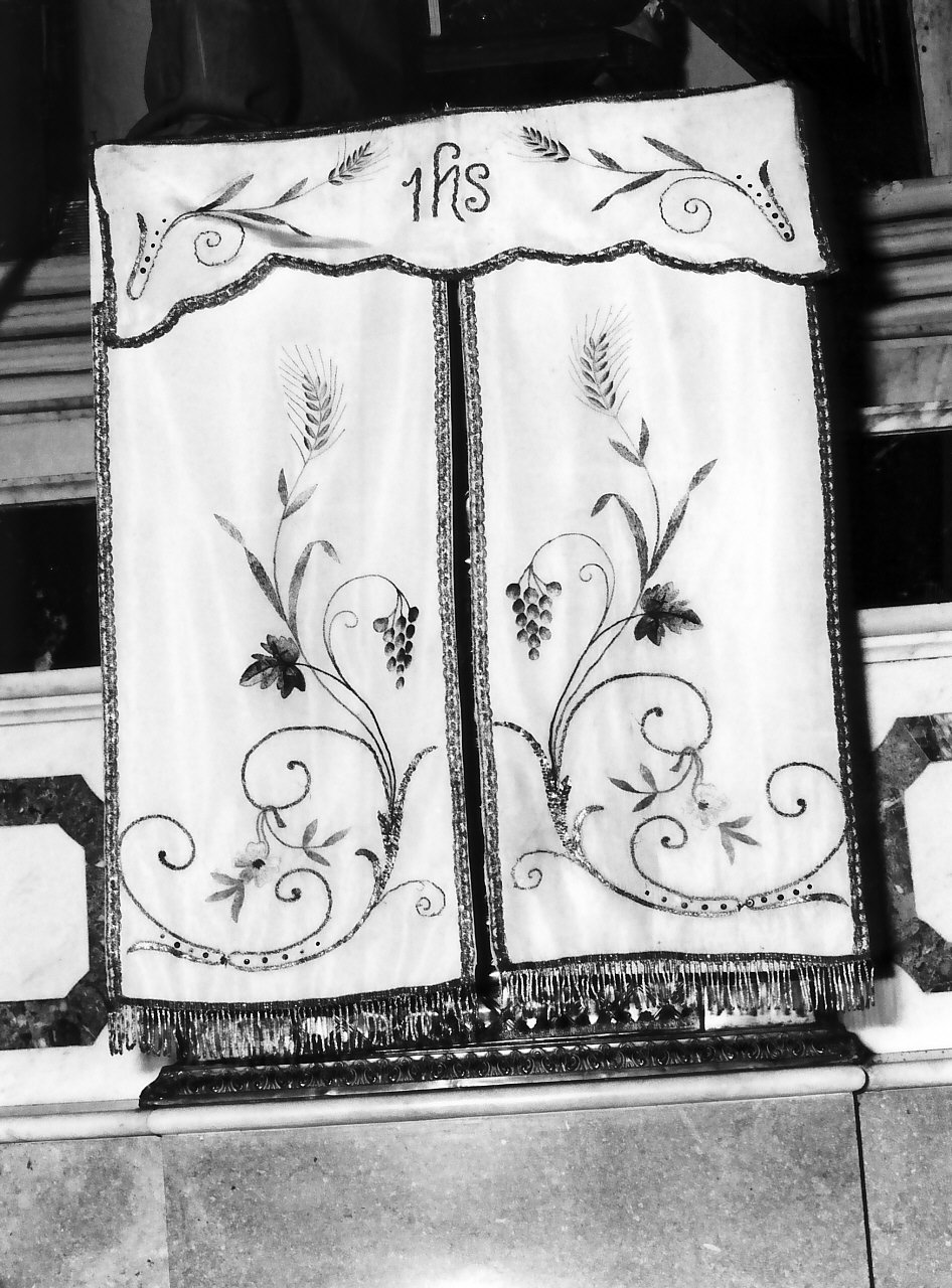 conopeo di tabernacolo - manifattura Italia meridionale (sec. XIX)