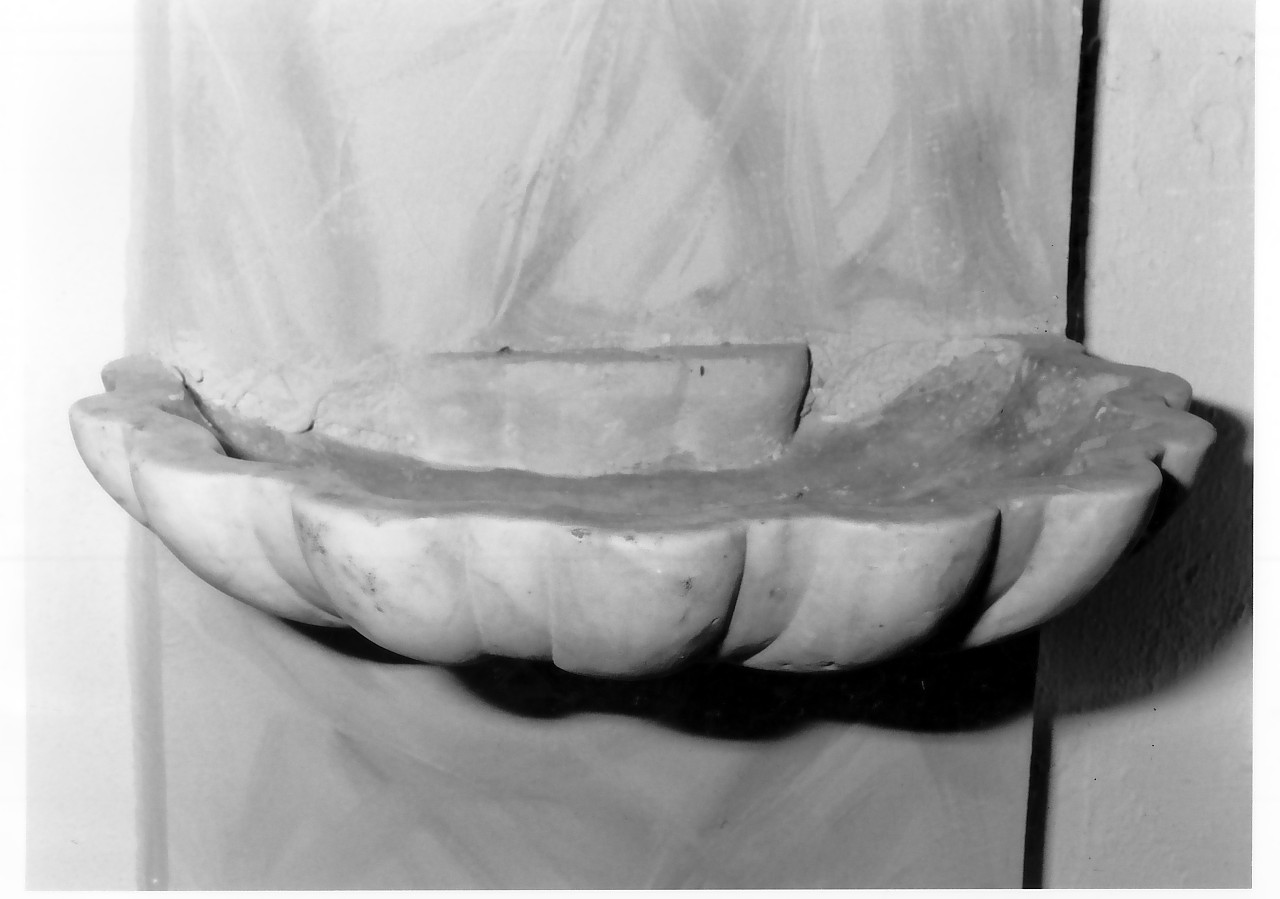 acquasantiera da parete, serie - bottega calabrese (sec. XVIII)
