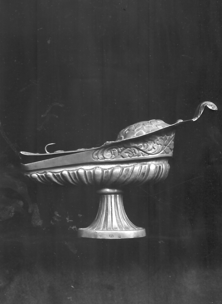 navicella portaincenso, opera isolata di Condursi Mattia (sec. XIX, sec. XIX)