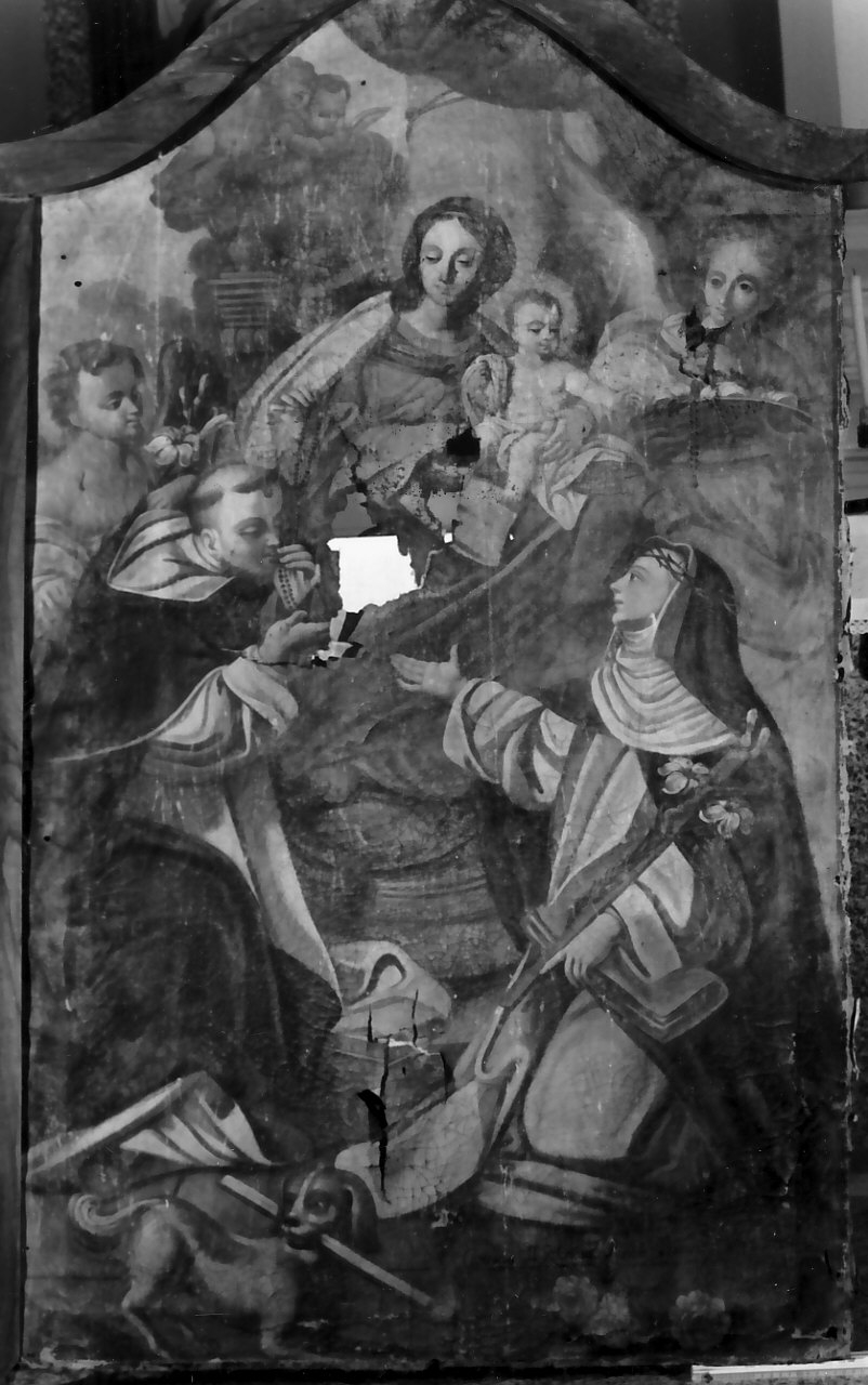 Madonna del Rosario con San Domenico e Santa Caterina da Siena (dipinto, opera isolata) di Bagnari Cajeranus (sec. XVIII)