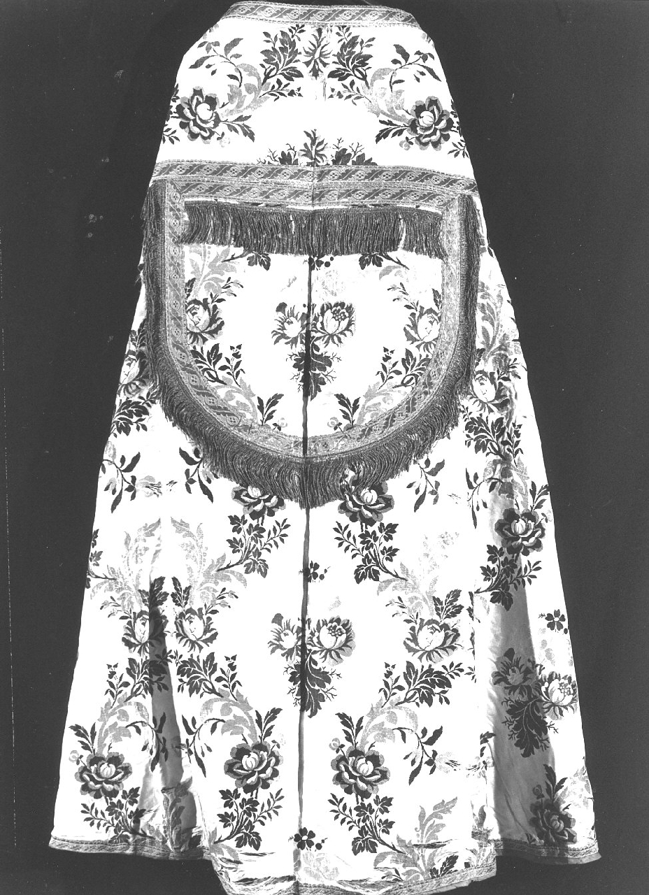 piviale, opera isolata - manifattura calabrese (sec. XIX)