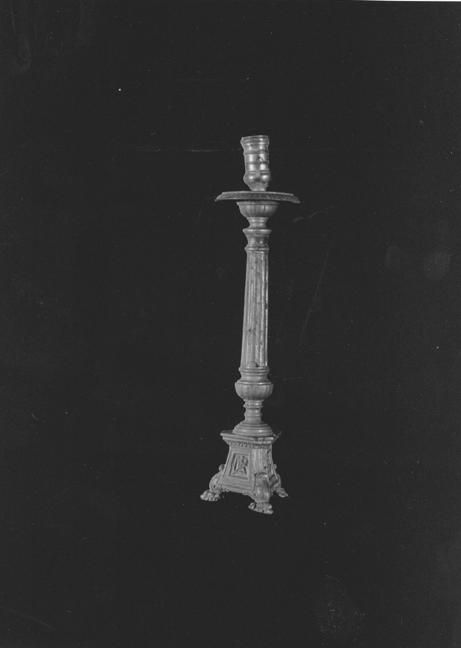 candelabro, opera isolata - bottega Italia meridionale (inizio sec. XX)