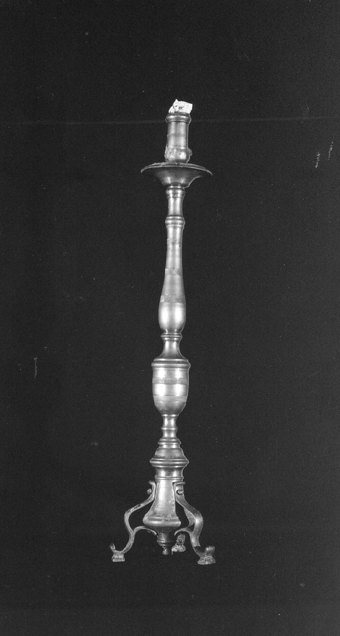 candelabro, opera isolata - bottega Italia meridionale (fine sec. XIX)