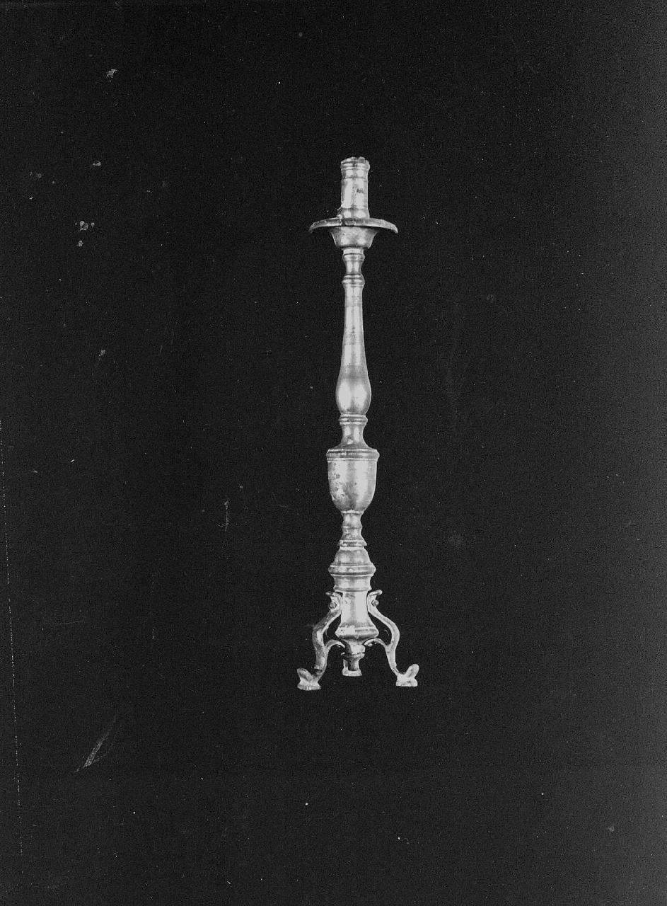 candelabro, opera isolata - bottega Italia meridionale (fine sec. XIX)