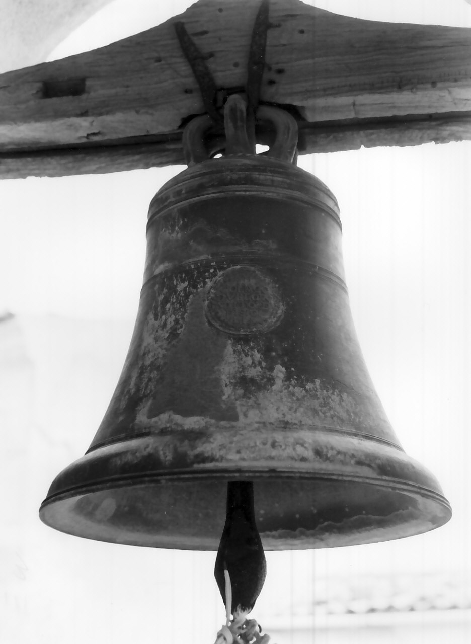 campana, opera isolata - bottega Italia meridionale (sec. XX)