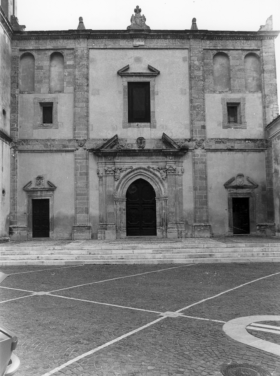 portale, opera isolata - bottega calabrese (sec. XVII)