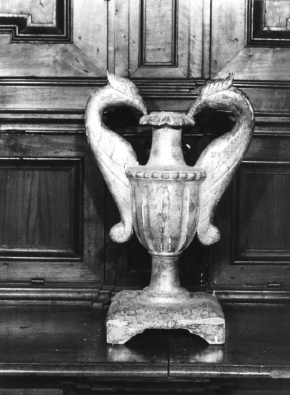 vaso d'altare, serie - bottega calabrese (sec. XIX)
