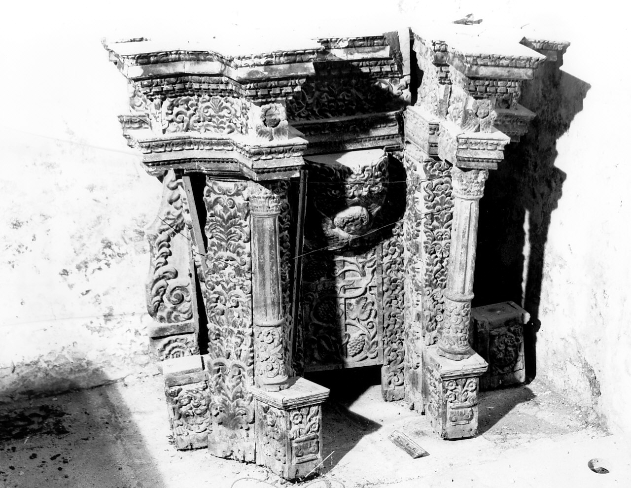 tabernacolo, frammento - bottega calabrese (sec. XVIII)