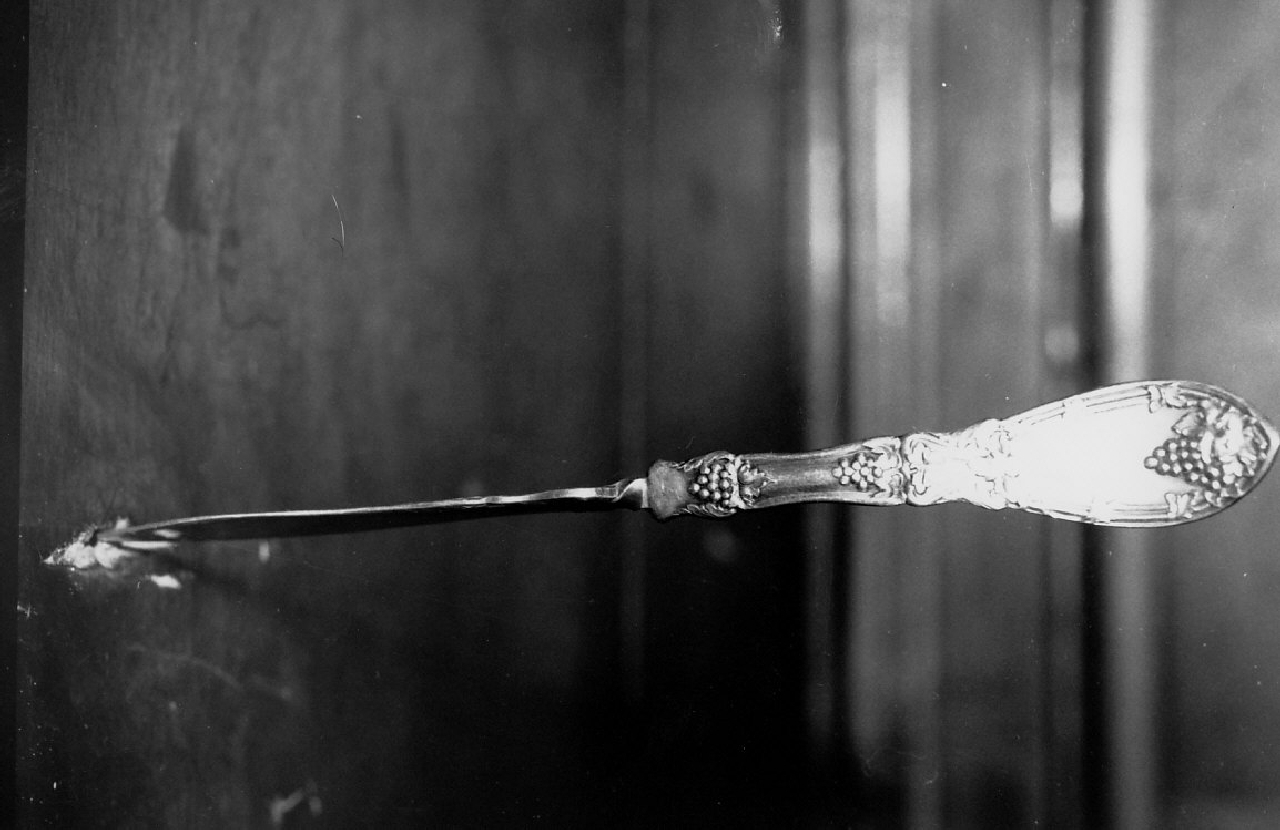 tagliaostie, opera isolata - bottega Italia meridionale (sec. XIX)