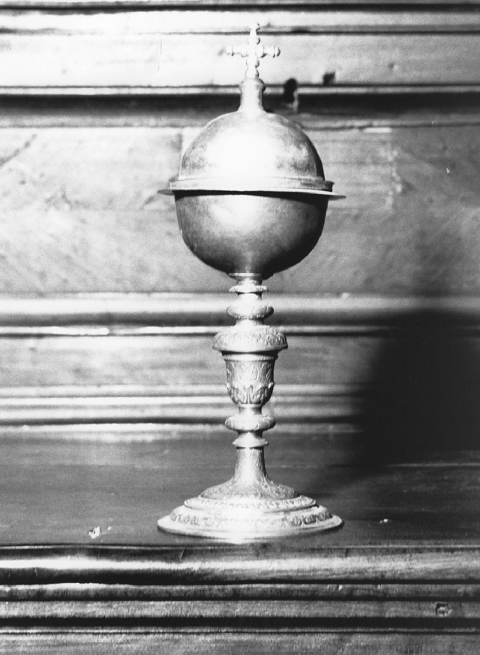 pisside, opera isolata - bottega Italia meridionale (fine/inizio secc. XVIII/ XIX)