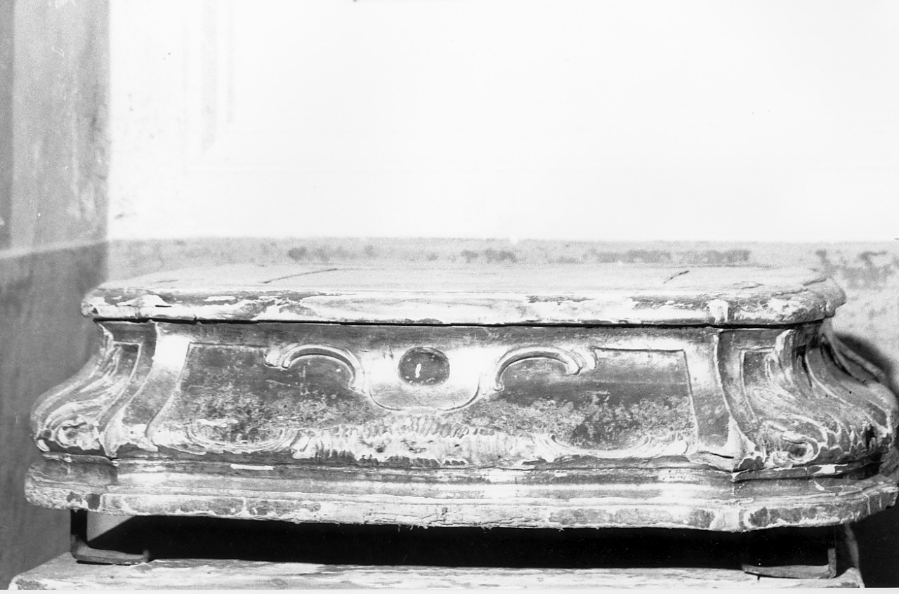 piedistallo di statua, opera isolata - bottega calabrese (fine/inizio secc. XVIII/ XIX)
