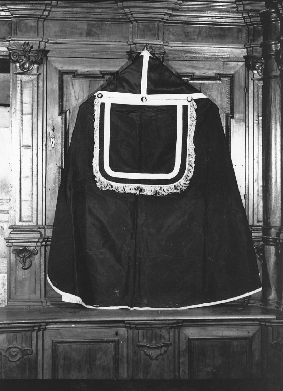 piviale, opera isolata - manifattura Italia meridionale (sec. XIX)