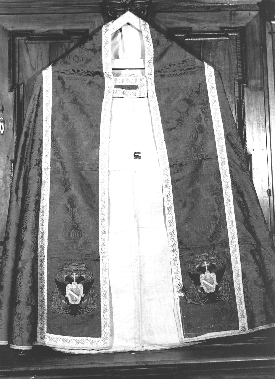 piviale, opera isolata - manifattura Italia meridionale (sec. XVIII)