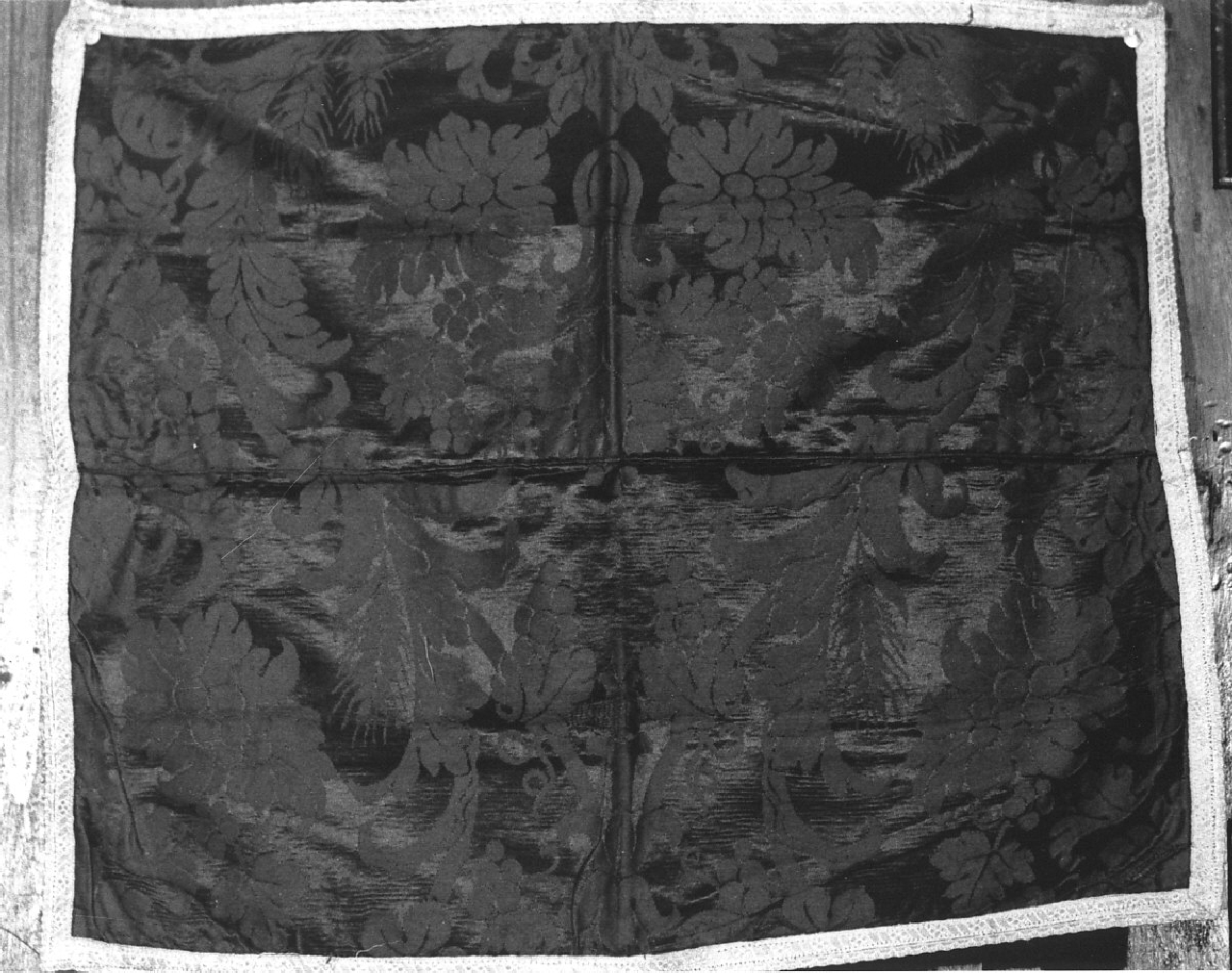 velo di calice, opera isolata - manifattura napoletana (sec. XIX)