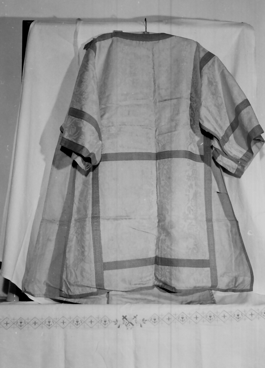 tunicella, opera isolata - manifattura Italia meridionale (sec. XVIII)