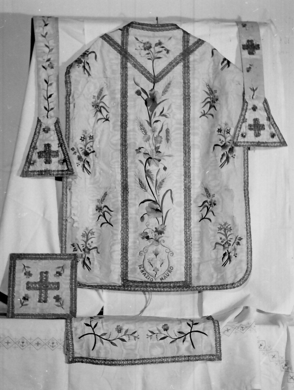 pianeta, opera isolata - manifattura Italia meridionale (prima metà sec. XX)