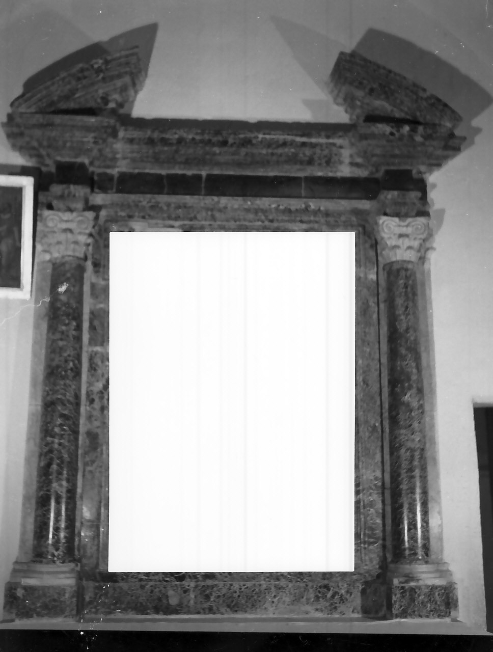 mostra d'altare, opera isolata - bottega Italia meridionale (sec. XVII)