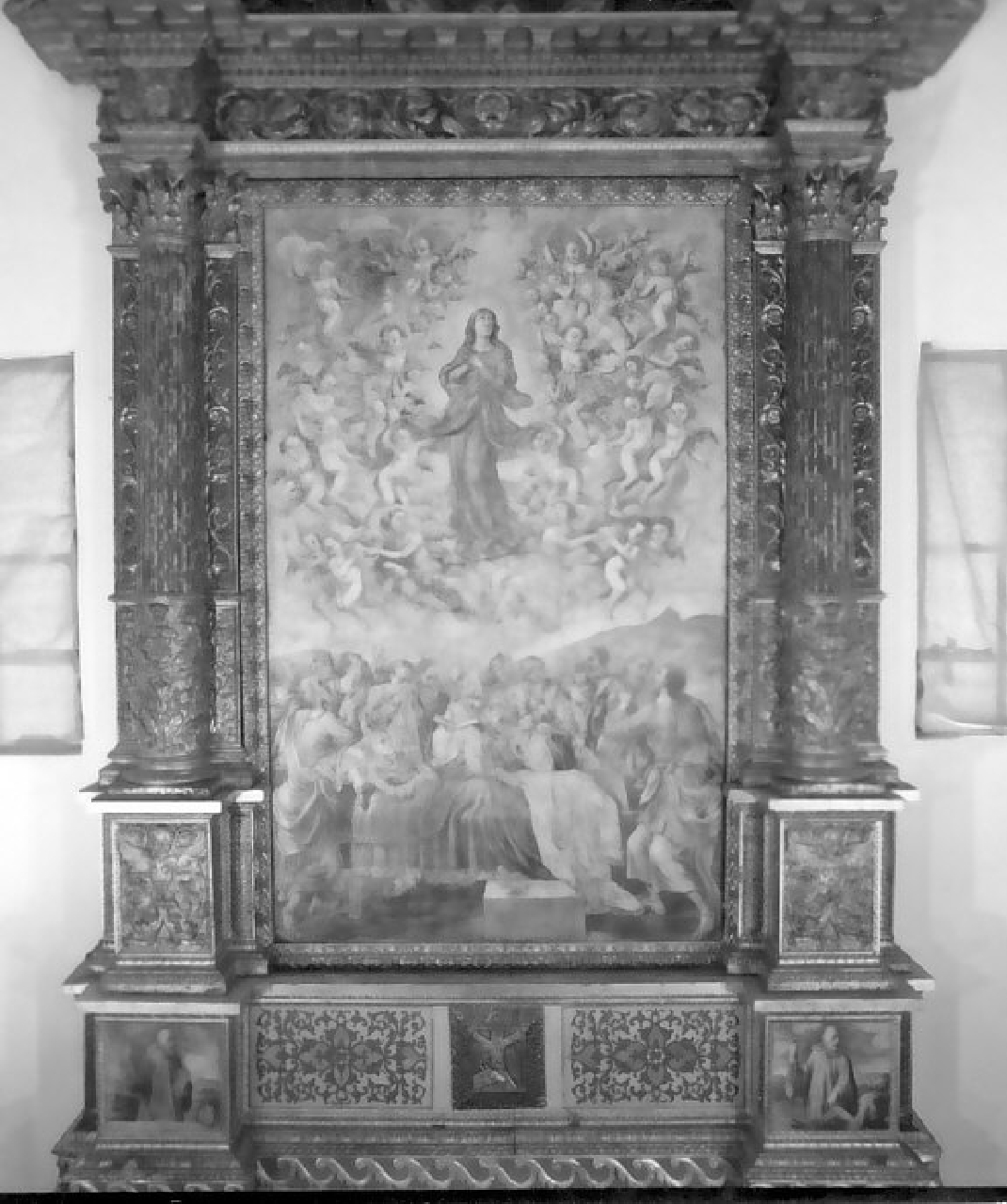assunzione della Madonna (pala d'altare, opera isolata) di Curia Michele detto Maestro di Montecalvario (sec. XVI)