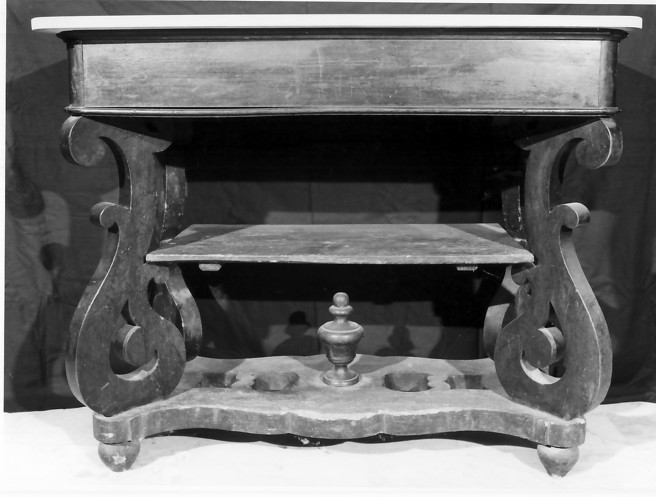 tavolo, opera isolata - bottega serrese (fine sec. XIX)