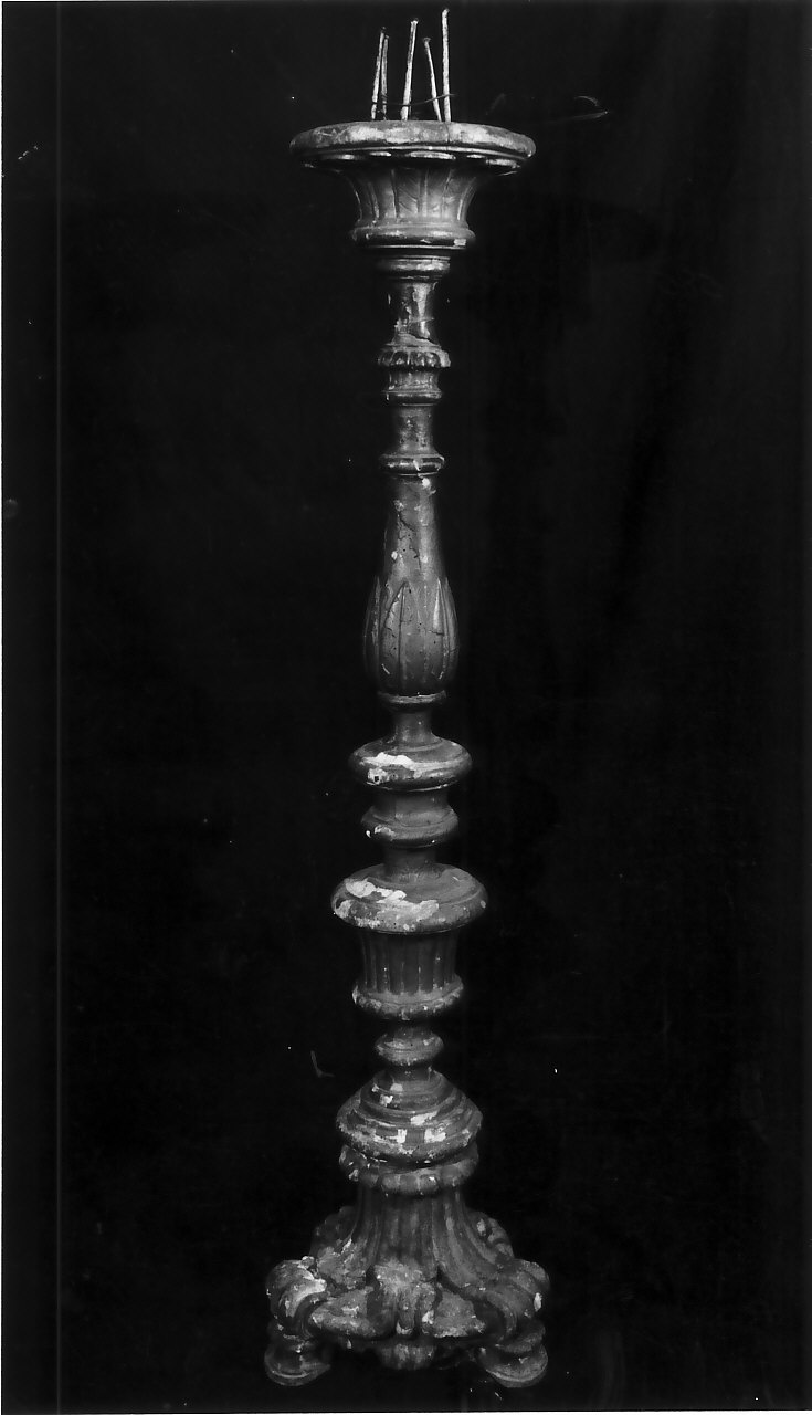 candeliere, opera isolata - bottega Italia meridionale (sec. XIX)