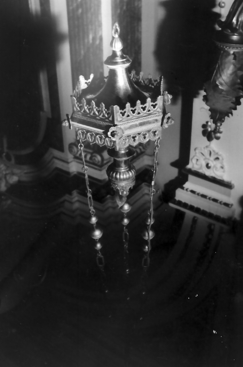 lampada pensile, opera isolata - bottega Italia meridionale (fine/inizio secc. XIX/ XX)