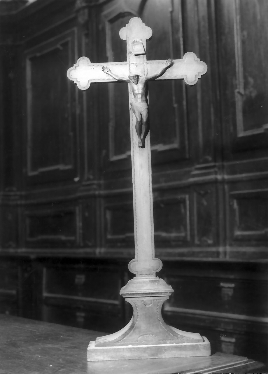 crocifisso, opera isolata - bottega serrese (fine/inizio secc. XIX/ XX)