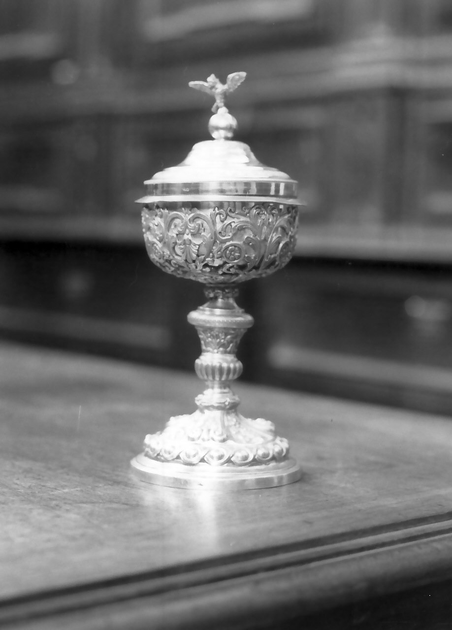 pisside, opera isolata - bottega Italia meridionale (fine/inizio secc. XVII/ XVIII)